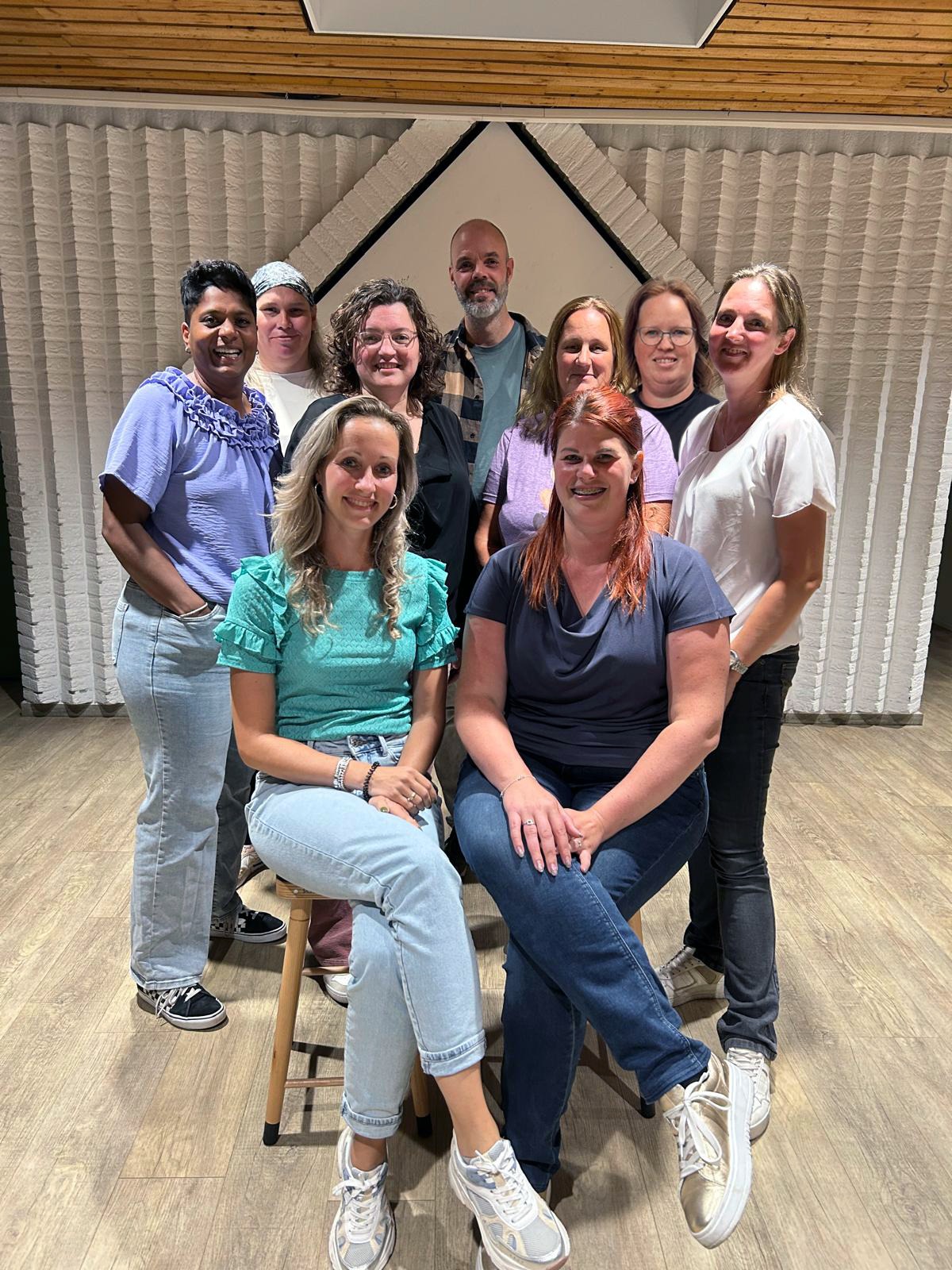 groepsfoto van de ouderraad van Kindcentrum De Regenboog